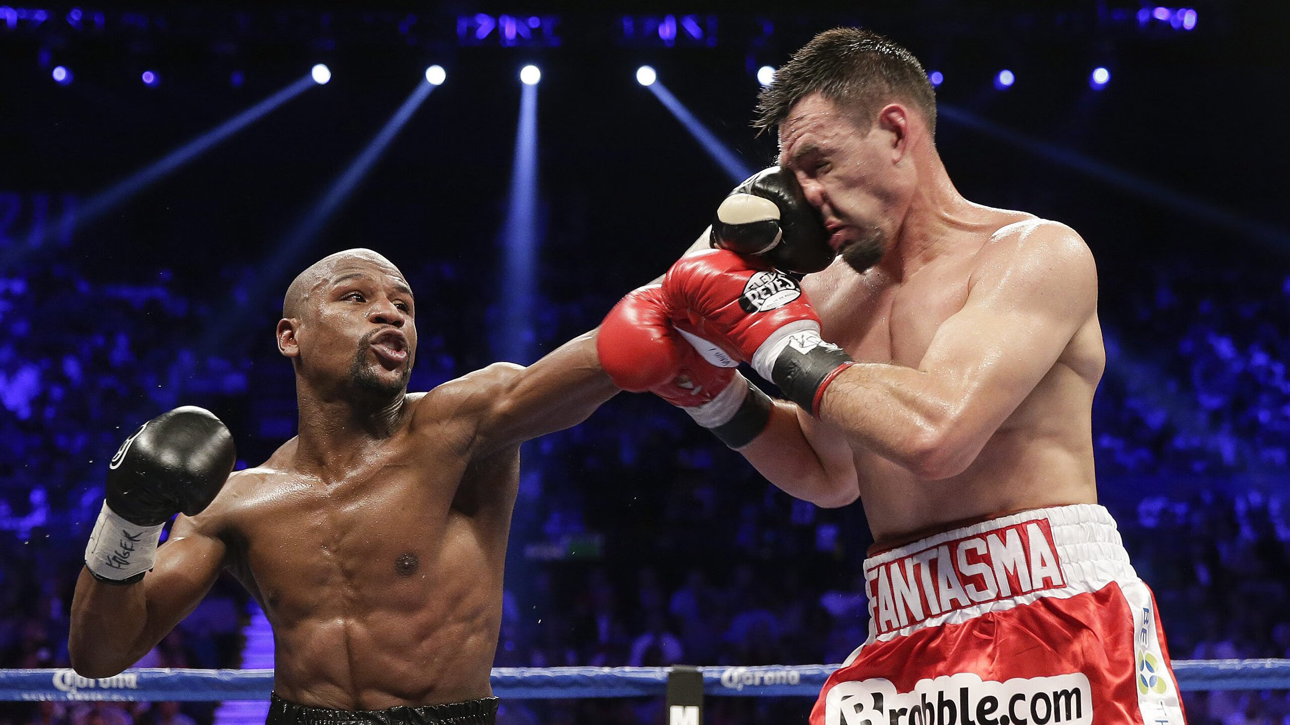 “中超联赛引入虚拟现实体验,提升观众沉浸感”,中超举办